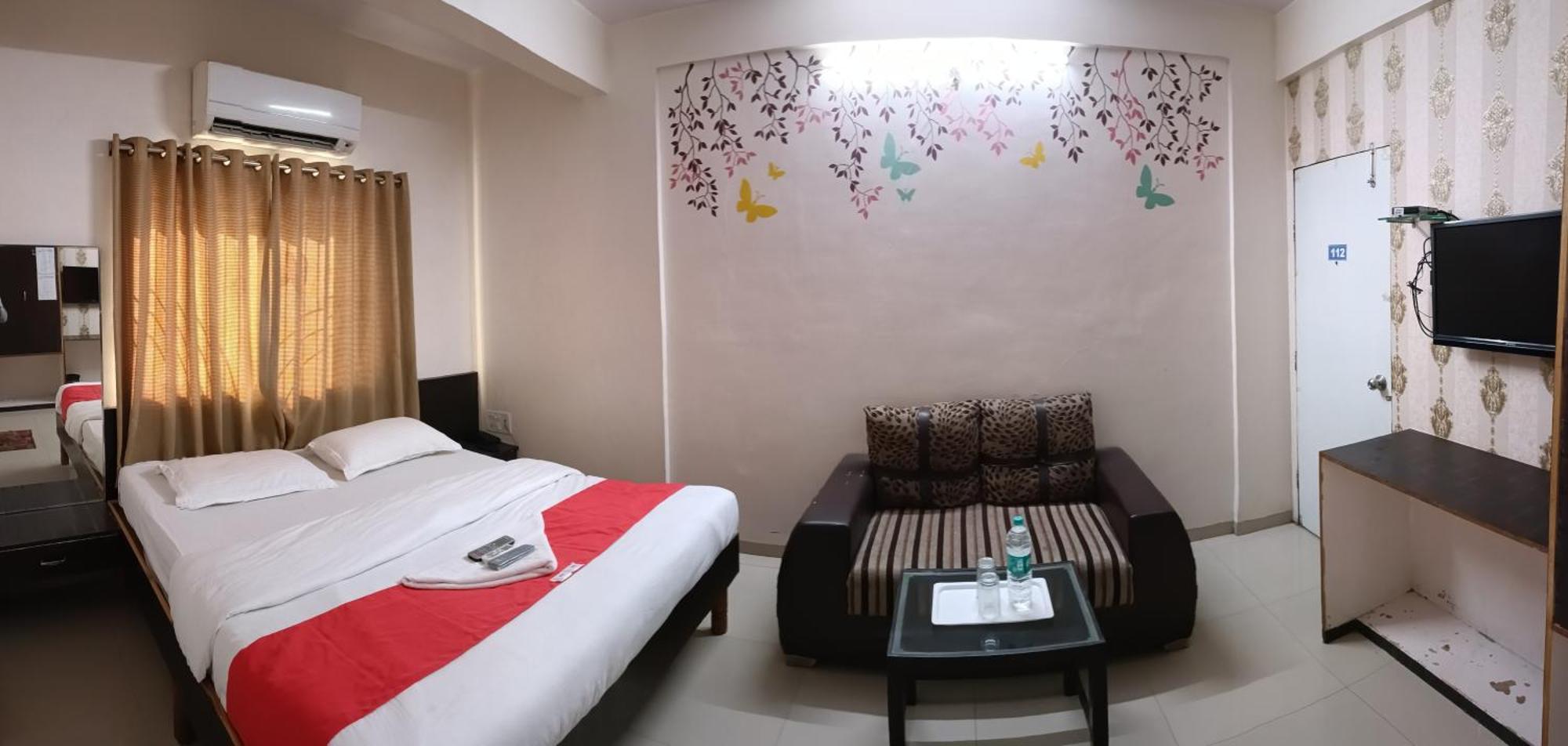 Hotel Royal Regency ออรังกาบัด ภายนอก รูปภาพ